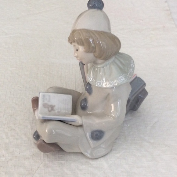 Home Lladro Girl with Accordion issue year 1971 in perfect condition - Picture 2 of 7
